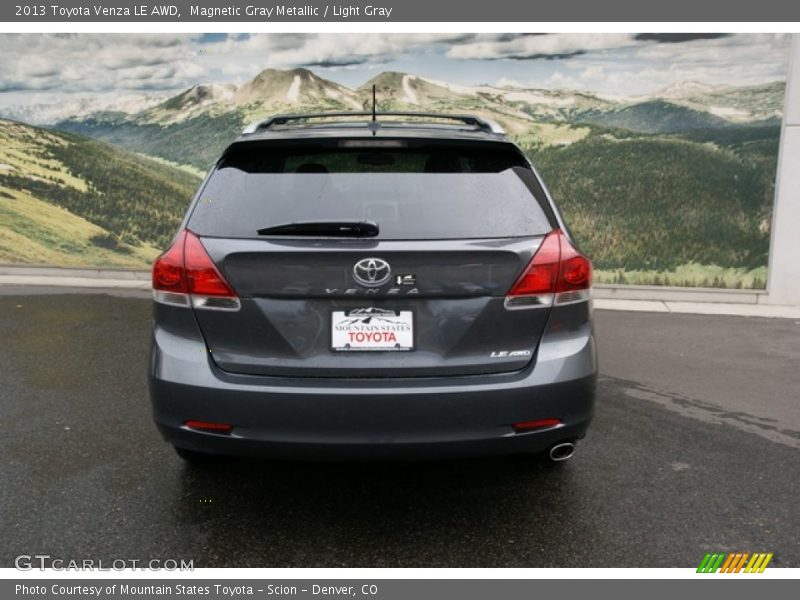 Magnetic Gray Metallic / Light Gray 2013 Toyota Venza LE AWD