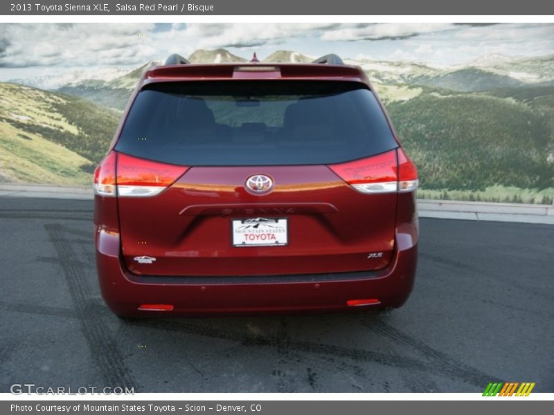 Salsa Red Pearl / Bisque 2013 Toyota Sienna XLE