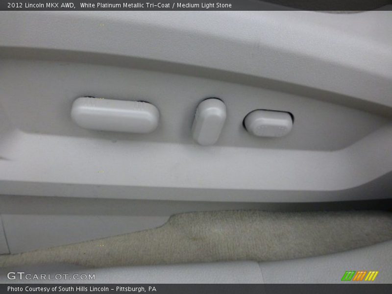 White Platinum Metallic Tri-Coat / Medium Light Stone 2012 Lincoln MKX AWD