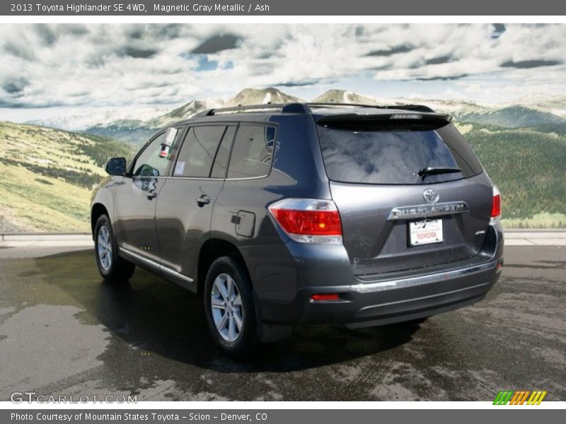 Magnetic Gray Metallic / Ash 2013 Toyota Highlander SE 4WD