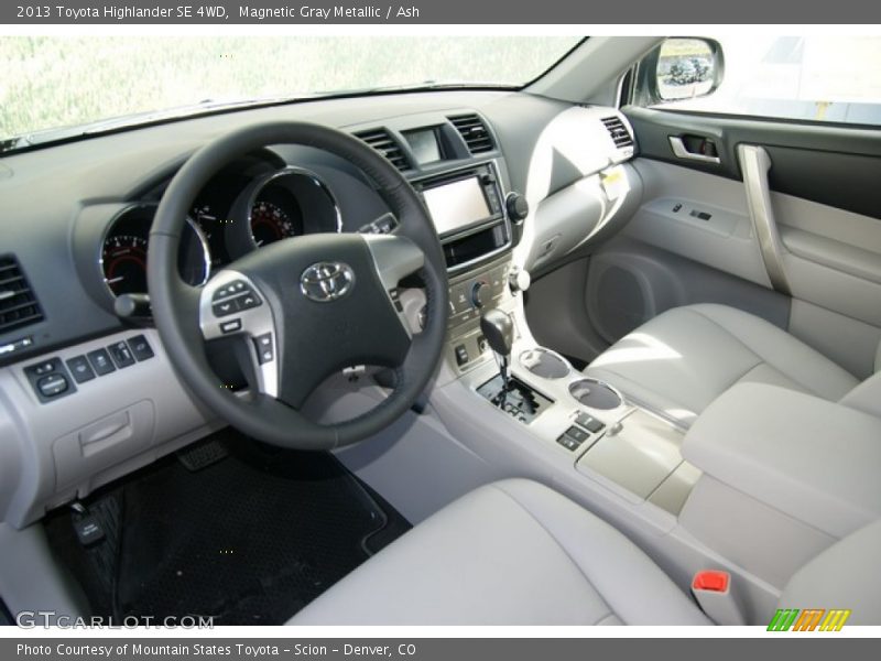 Magnetic Gray Metallic / Ash 2013 Toyota Highlander SE 4WD