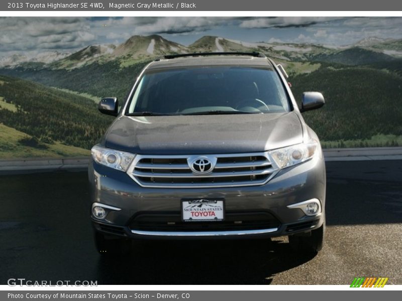 Magnetic Gray Metallic / Black 2013 Toyota Highlander SE 4WD