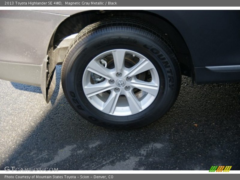 Magnetic Gray Metallic / Black 2013 Toyota Highlander SE 4WD