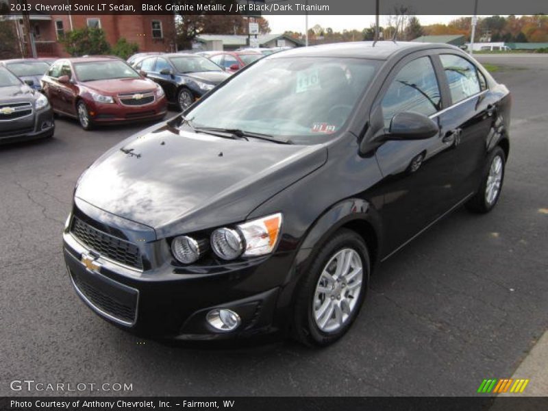 Front 3/4 View of 2013 Sonic LT Sedan