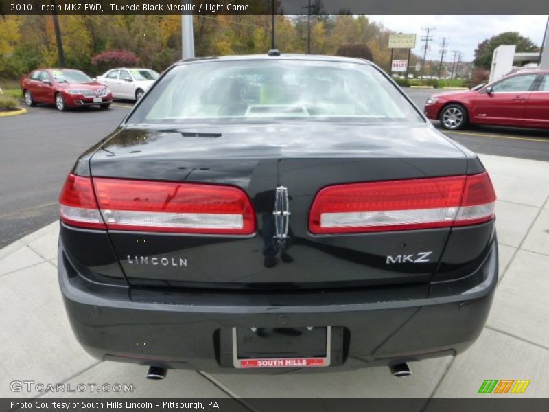 Tuxedo Black Metallic / Light Camel 2010 Lincoln MKZ FWD