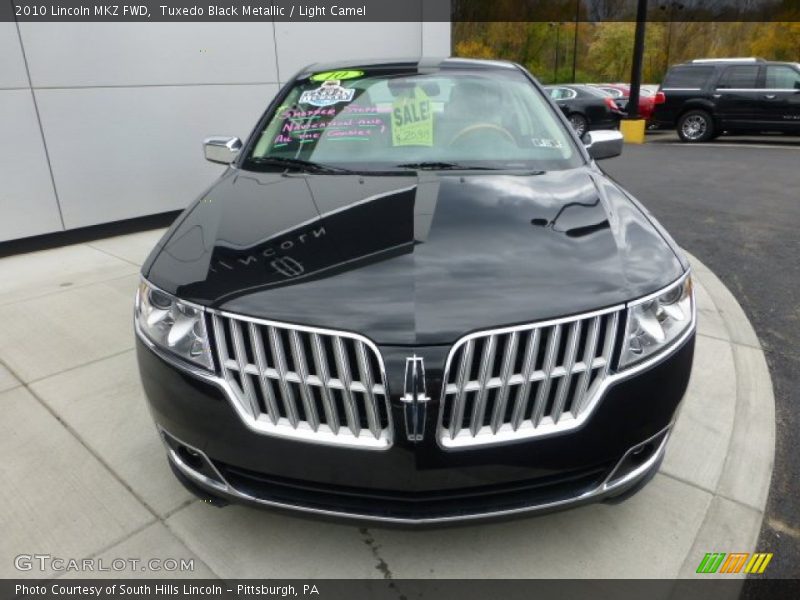 Tuxedo Black Metallic / Light Camel 2010 Lincoln MKZ FWD