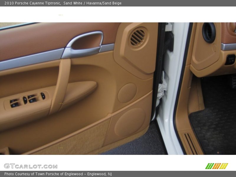 Sand White / Havanna/Sand Beige 2010 Porsche Cayenne Tiptronic