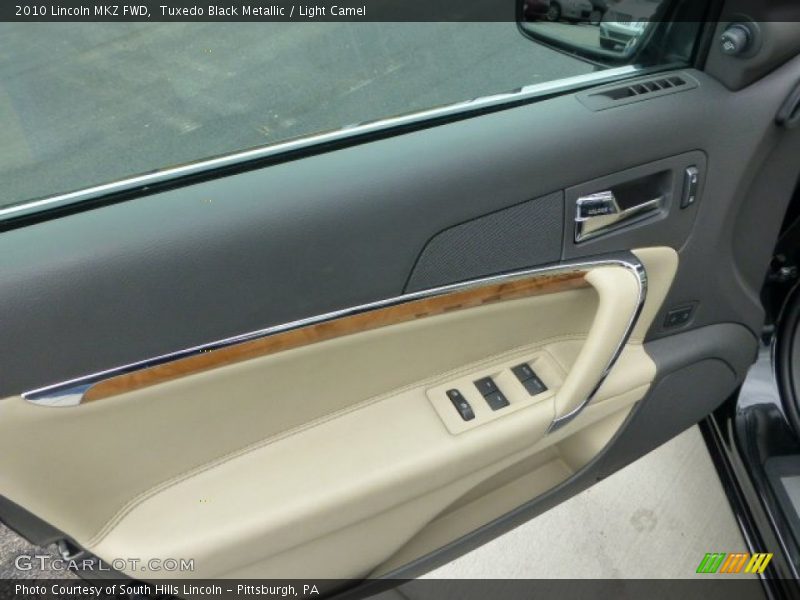 Tuxedo Black Metallic / Light Camel 2010 Lincoln MKZ FWD