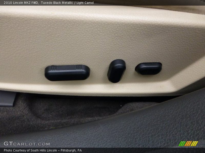 Tuxedo Black Metallic / Light Camel 2010 Lincoln MKZ FWD