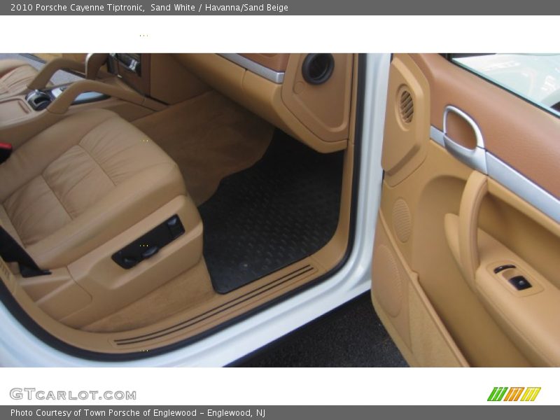 Sand White / Havanna/Sand Beige 2010 Porsche Cayenne Tiptronic