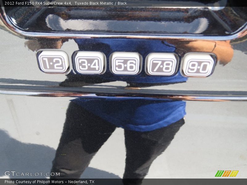 Tuxedo Black Metallic / Black 2012 Ford F150 FX4 SuperCrew 4x4