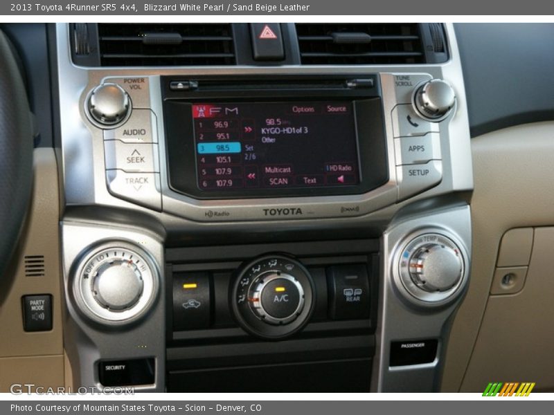 Blizzard White Pearl / Sand Beige Leather 2013 Toyota 4Runner SR5 4x4