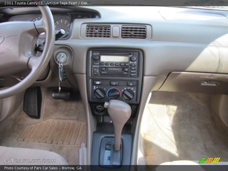 Antique Sage Pearl / Oak 2001 Toyota Camry CE