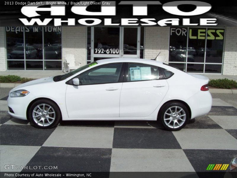 Bright White / Black/Light Diesel Gray 2013 Dodge Dart SXT