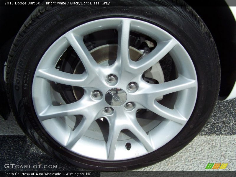 Bright White / Black/Light Diesel Gray 2013 Dodge Dart SXT