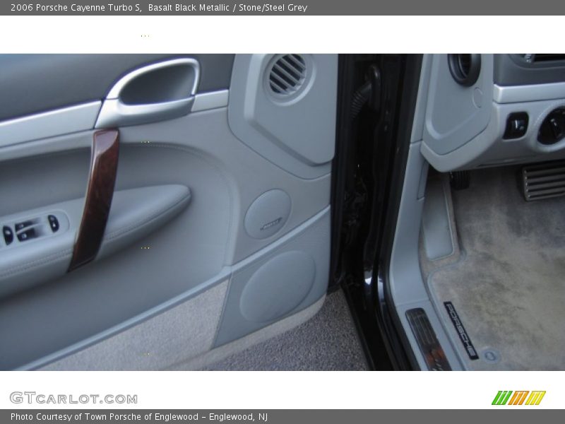 Basalt Black Metallic / Stone/Steel Grey 2006 Porsche Cayenne Turbo S