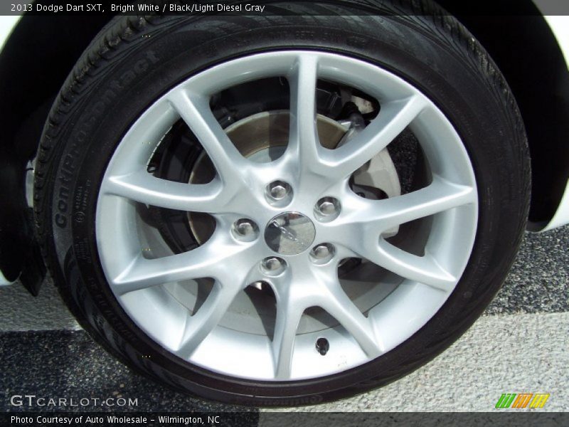 Bright White / Black/Light Diesel Gray 2013 Dodge Dart SXT