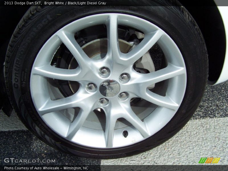 Bright White / Black/Light Diesel Gray 2013 Dodge Dart SXT