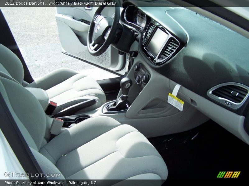 Bright White / Black/Light Diesel Gray 2013 Dodge Dart SXT