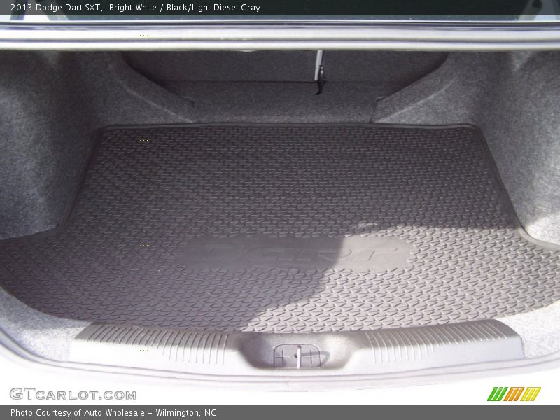 Bright White / Black/Light Diesel Gray 2013 Dodge Dart SXT