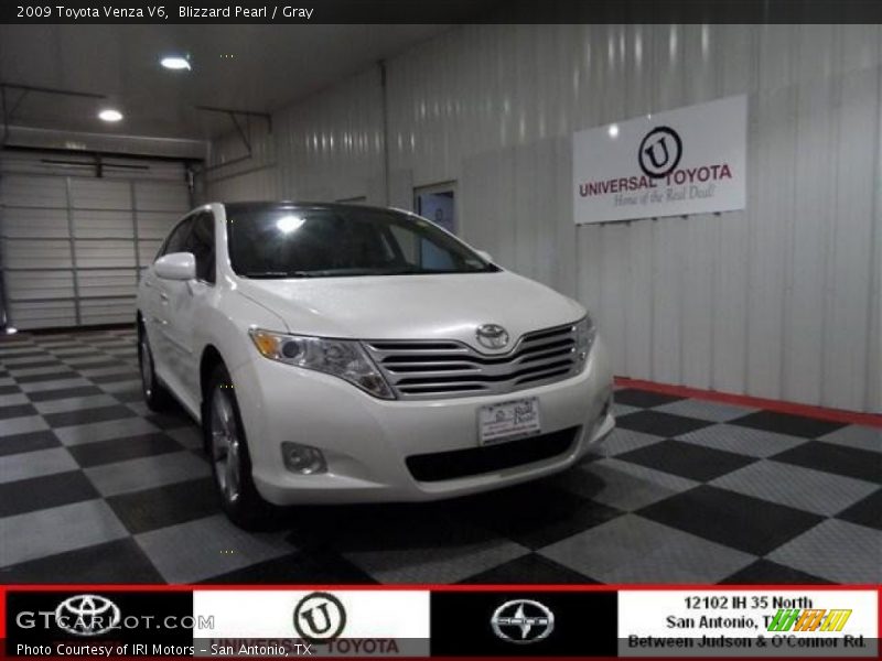 Blizzard Pearl / Gray 2009 Toyota Venza V6