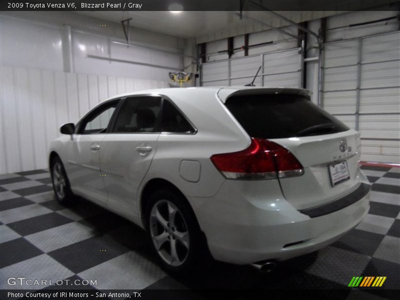 Blizzard Pearl / Gray 2009 Toyota Venza V6