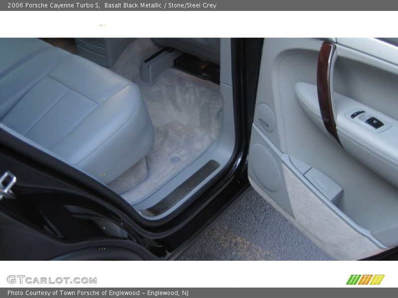 Basalt Black Metallic / Stone/Steel Grey 2006 Porsche Cayenne Turbo S