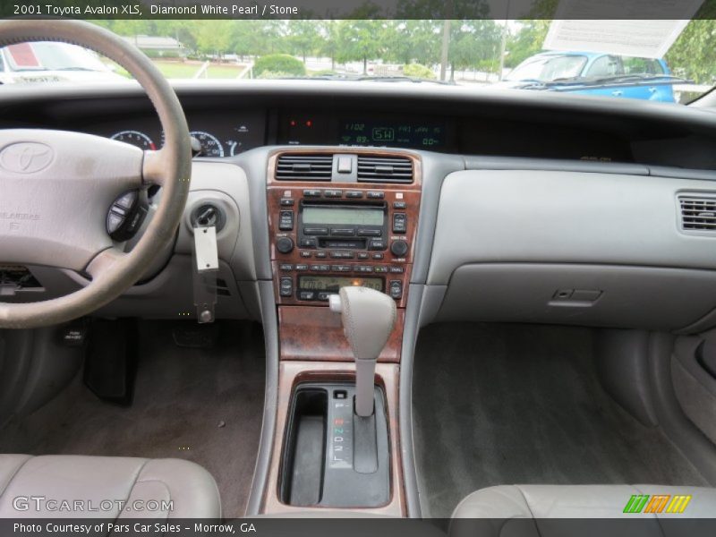 Diamond White Pearl / Stone 2001 Toyota Avalon XLS
