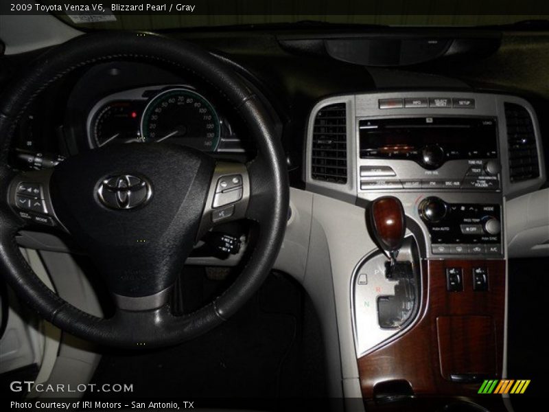 Blizzard Pearl / Gray 2009 Toyota Venza V6