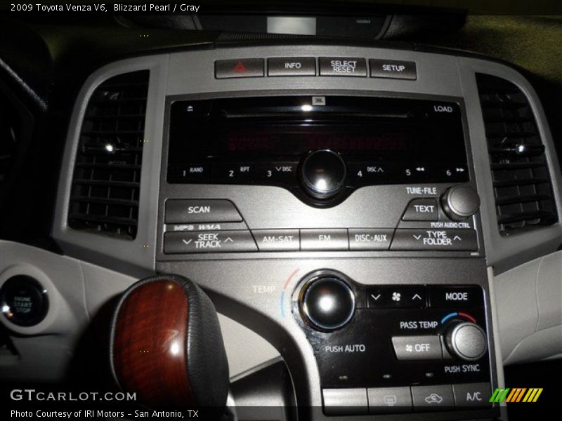 Blizzard Pearl / Gray 2009 Toyota Venza V6