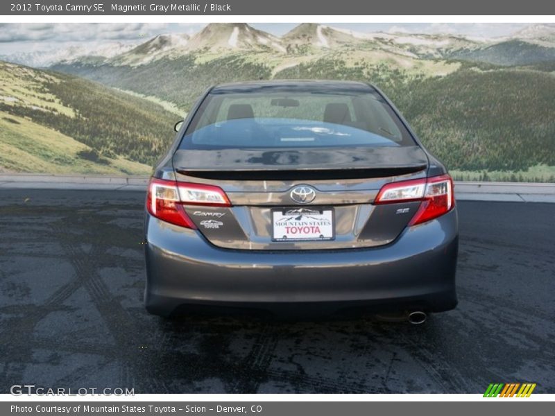Magnetic Gray Metallic / Black 2012 Toyota Camry SE