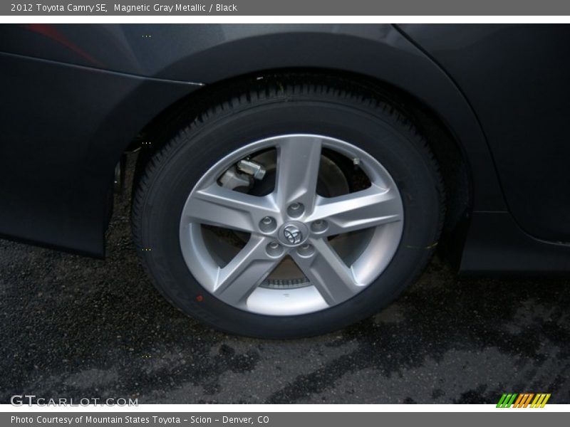 Magnetic Gray Metallic / Black 2012 Toyota Camry SE