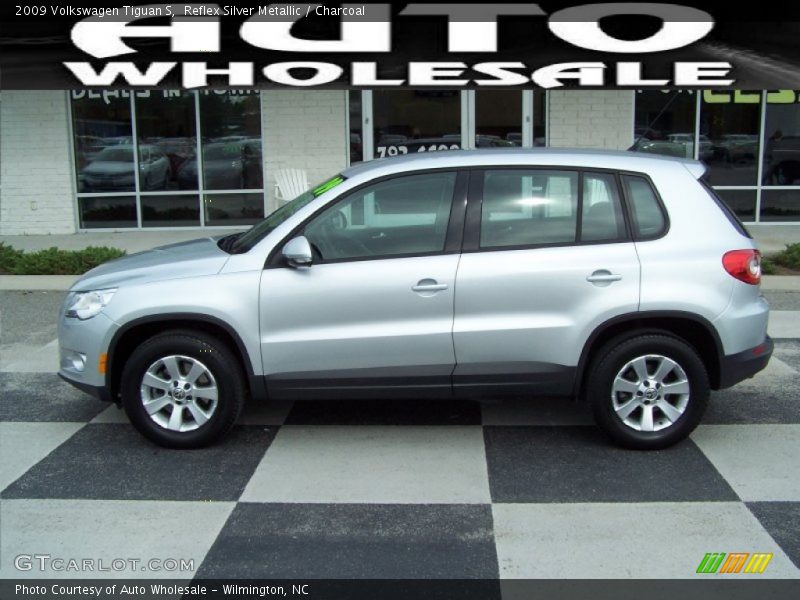 Reflex Silver Metallic / Charcoal 2009 Volkswagen Tiguan S