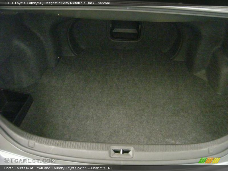 Magnetic Gray Metallic / Dark Charcoal 2011 Toyota Camry SE