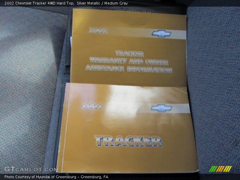 Silver Metallic / Medium Gray 2002 Chevrolet Tracker 4WD Hard Top