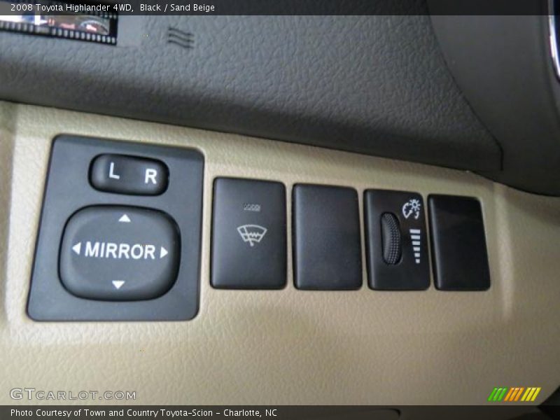 Black / Sand Beige 2008 Toyota Highlander 4WD