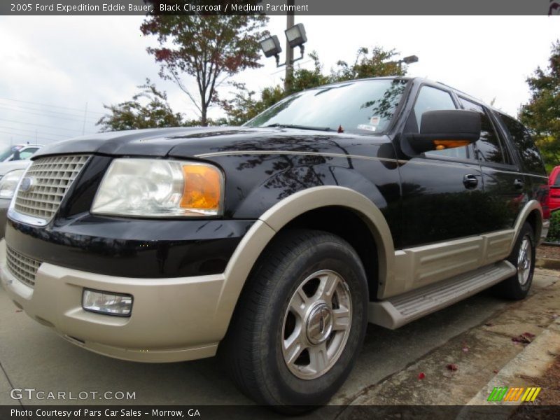 Black Clearcoat / Medium Parchment 2005 Ford Expedition Eddie Bauer