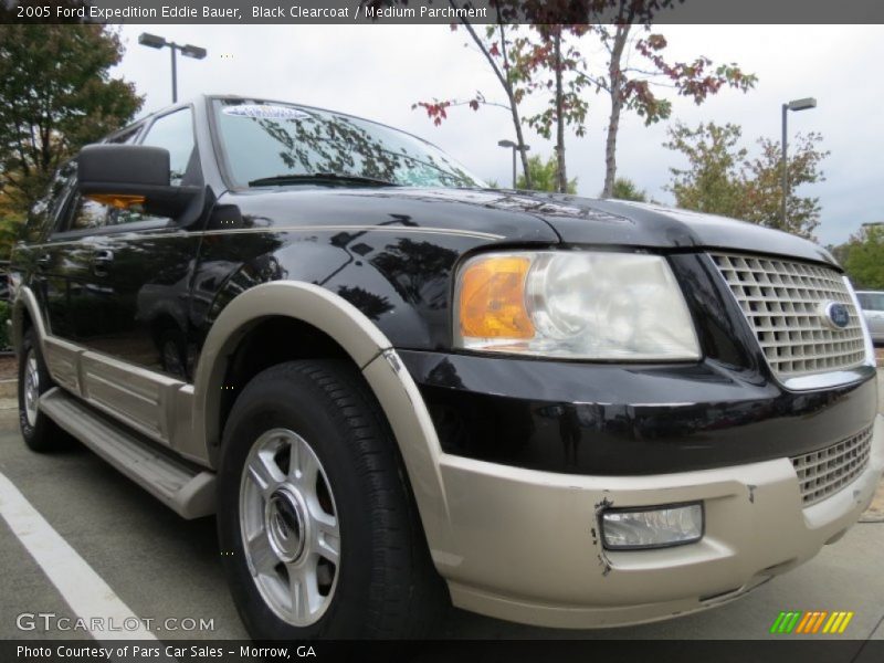 Black Clearcoat / Medium Parchment 2005 Ford Expedition Eddie Bauer