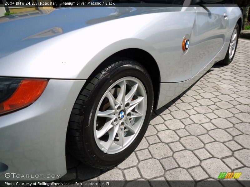 Titanium Silver Metallic / Black 2004 BMW Z4 2.5i Roadster