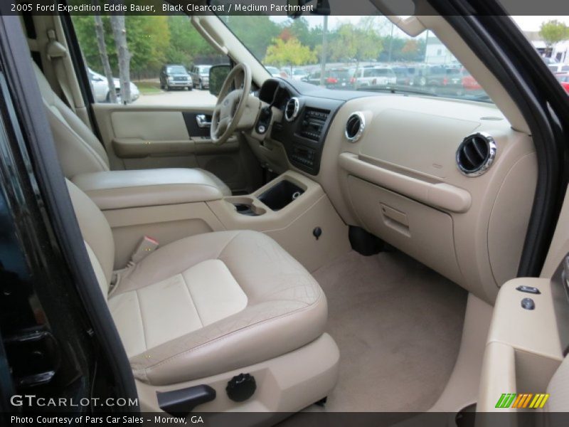 Black Clearcoat / Medium Parchment 2005 Ford Expedition Eddie Bauer