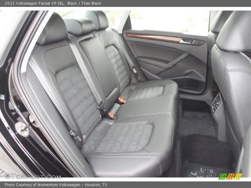 Black / Titan Black 2013 Volkswagen Passat V6 SEL