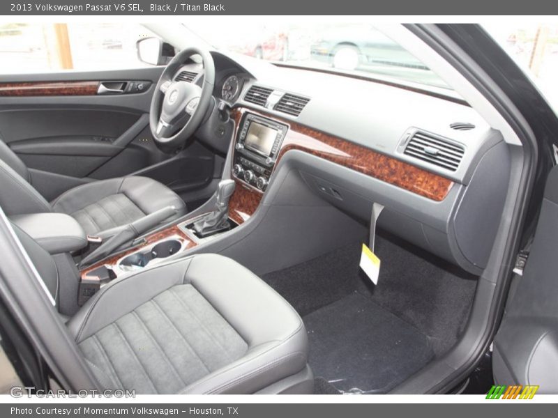 Black / Titan Black 2013 Volkswagen Passat V6 SEL
