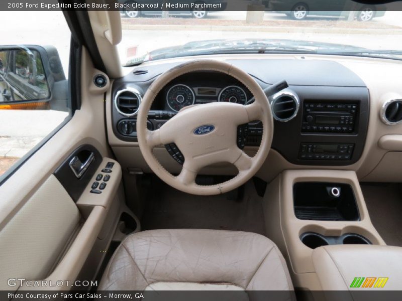 Black Clearcoat / Medium Parchment 2005 Ford Expedition Eddie Bauer