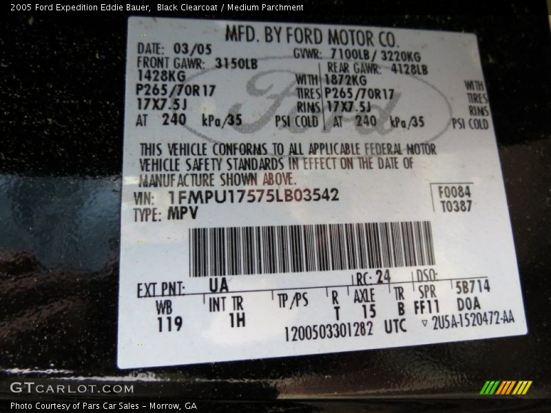 Black Clearcoat / Medium Parchment 2005 Ford Expedition Eddie Bauer