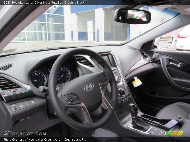  2013 Azera  Graphite Black Interior