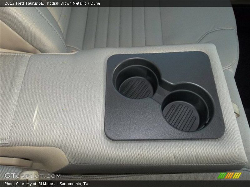 Kodiak Brown Metallic / Dune 2013 Ford Taurus SE