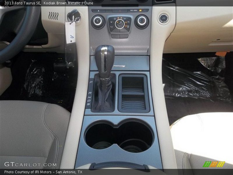 Kodiak Brown Metallic / Dune 2013 Ford Taurus SE
