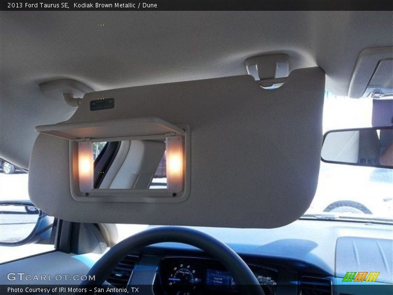 Kodiak Brown Metallic / Dune 2013 Ford Taurus SE