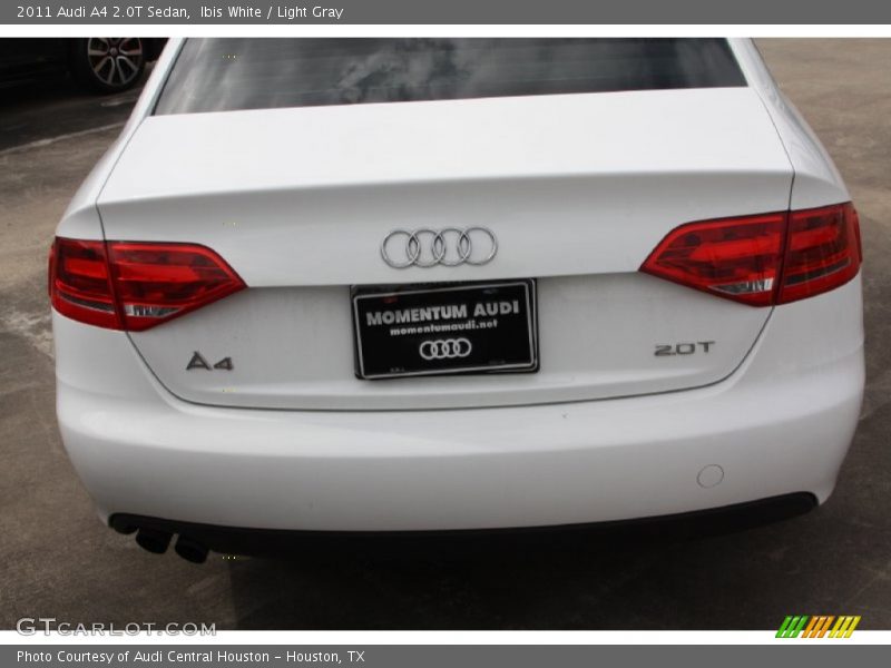 Ibis White / Light Gray 2011 Audi A4 2.0T Sedan