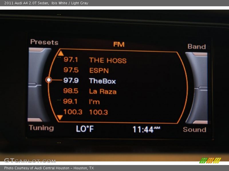 Ibis White / Light Gray 2011 Audi A4 2.0T Sedan